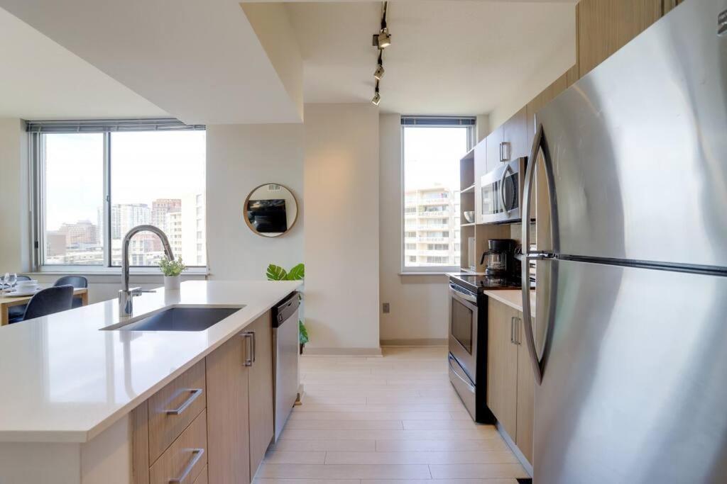 Amazing 2Br Apartment At Crystal City Arlington Exterior foto