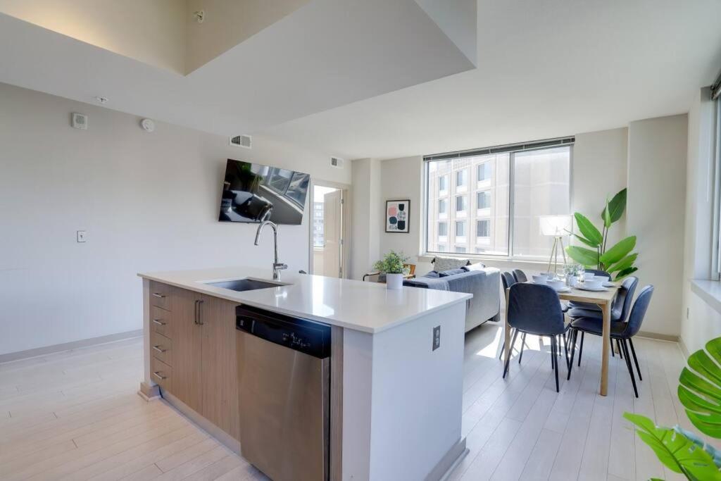 Amazing 2Br Apartment At Crystal City Arlington Exterior foto